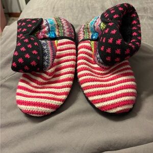 Women’s Steve Madden slippers